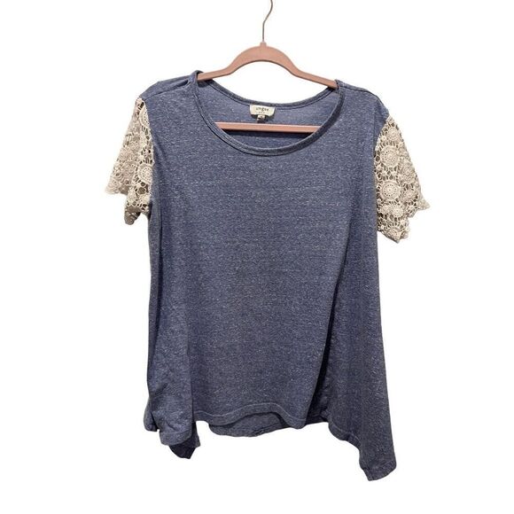 Umgee Blue w/lace sleeves top, women’s size M - Picture 1 of 4